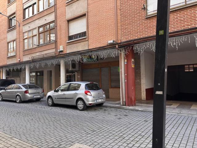 Local comercial en venta en Saldaña photo 0