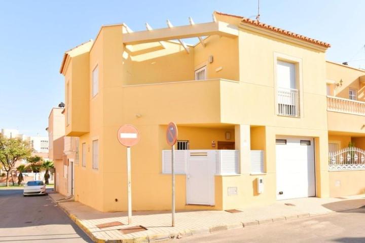 Casa en venta en El Ejido, Ejido sur photo 0