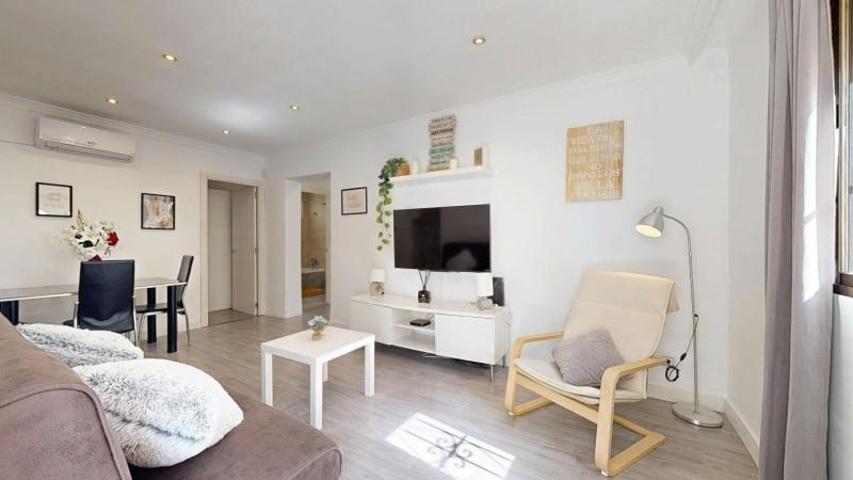 Piso en venta en Marbella, Costa del Sol Occidental-Área de Marbella photo 0