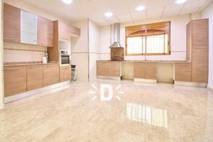 Piso en venta en Benetússer, Comunidad valenciana photo 0