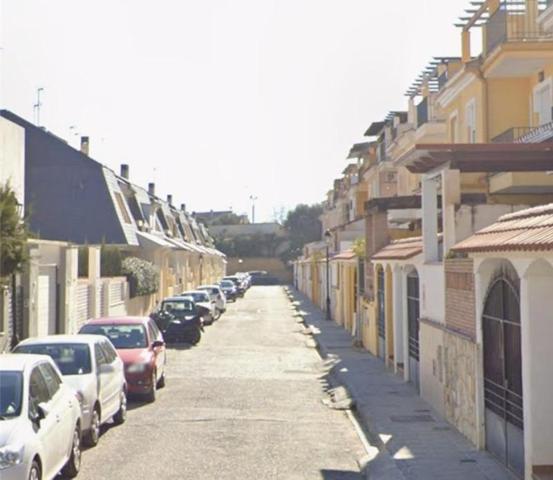 Adosada en venta en Ogíjares, Ogíjares photo 0