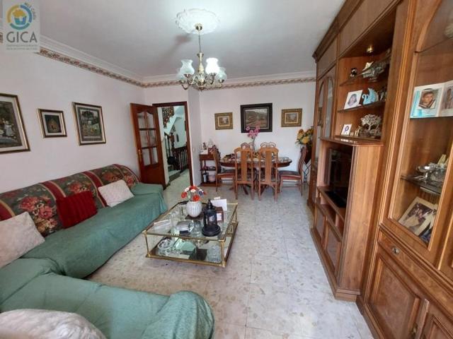 Casa en venta en Algeciras, Centro photo 0