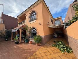 Casa en venta en Algeciras, Algeciras photo 0