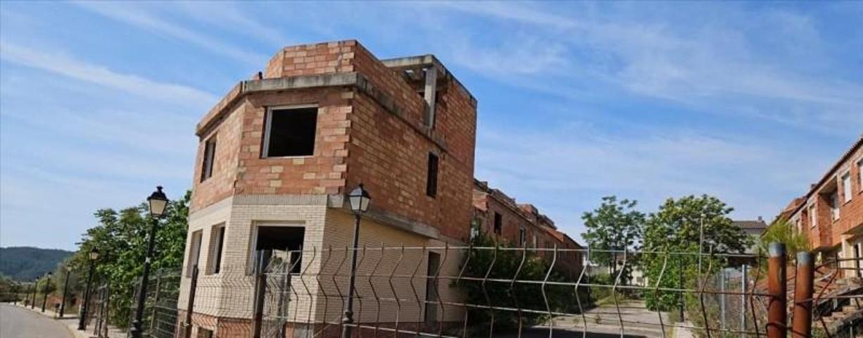 Edificio en venta en Figueroles, Figueroles photo 0