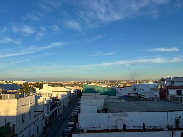 Adosada en venta en San Juan de Aznalfarache, Barrio Alto photo 0