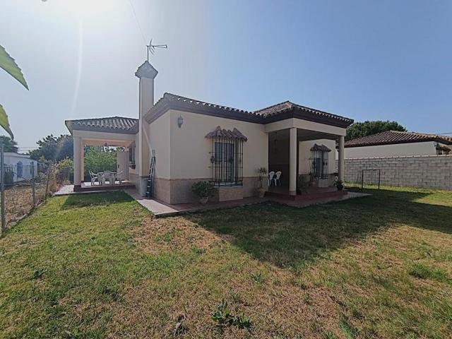 Chalet en venta en Chiclana de la Frontera, Rana Verde photo 0