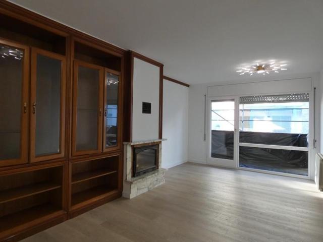 Piso en venta en Palamós, 3ª línea de mar photo 0