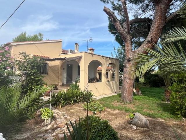 Chalet en venta en Oliva, Deveses photo 0