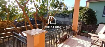 Chalet en venta en Tordera photo 0