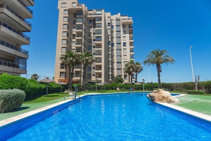 Apartamento en venta en Guardamar del Segura, Puerto deportivo photo 0
