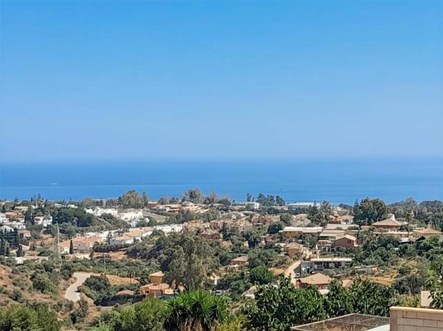 Chalet en venta en Marbella photo 0