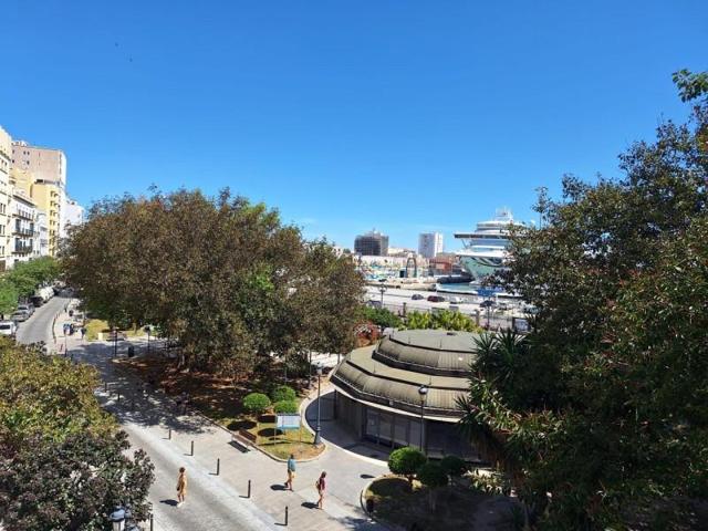 Piso en venta en Cádiz, Cadiz photo 0