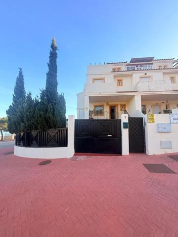 Adosada en venta en Benalmádena, Santangelo photo 0