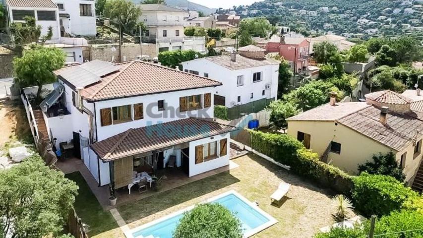 Casa en venta en Calonge photo 0