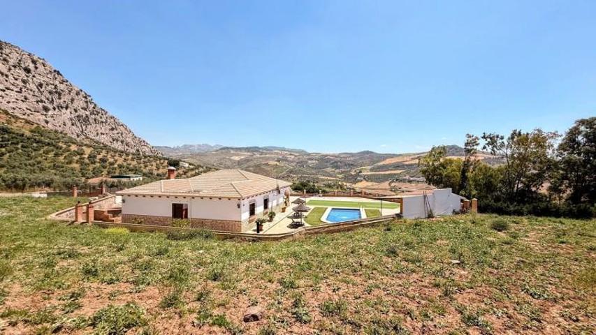 Chalet en venta en Valle de Abdalajís, Área de Antequera photo 0