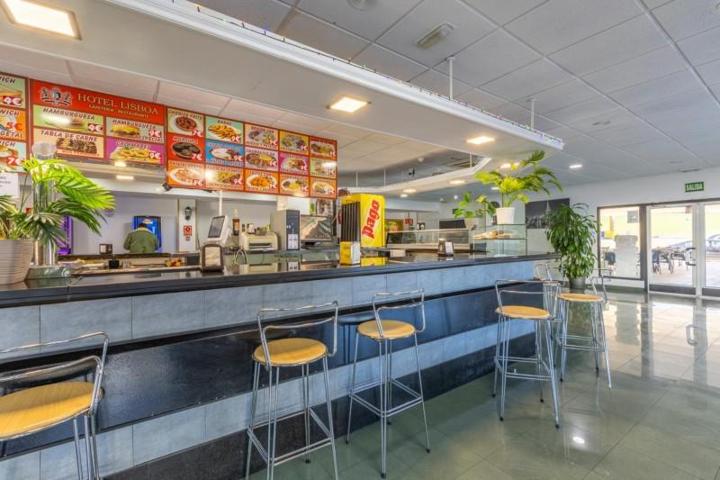 Edificio en venta en Castrillo de la Guareña, Castilla y leon photo 0