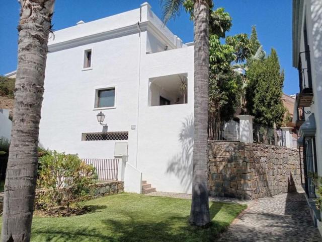 Casa en venta en Estepona, Estepona photo 0