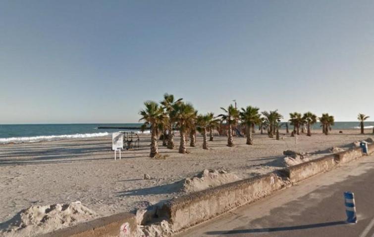 Edificio en venta en Almazora-Almassora photo 0