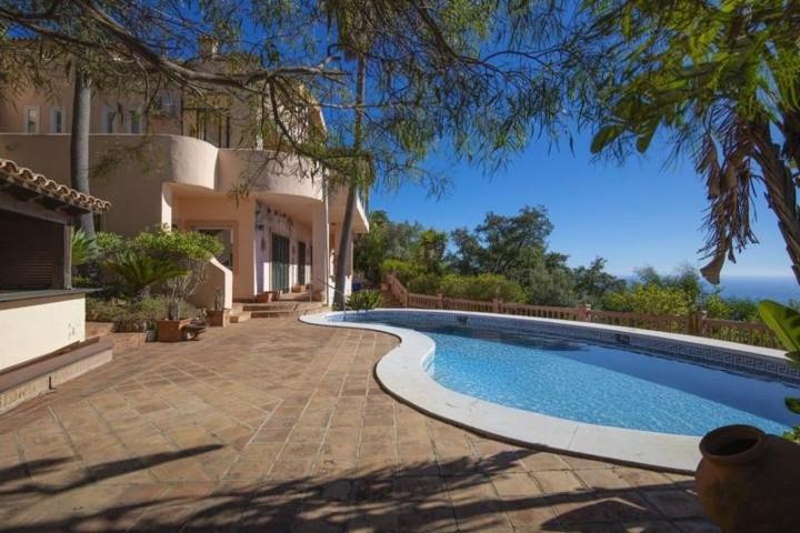 Chalet en venta en Ojén, Costa del Sol Occidental-Área de Marbella photo 0