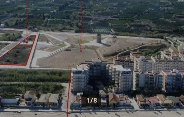 Terreno en venta en Piles, Playa piles photo 0