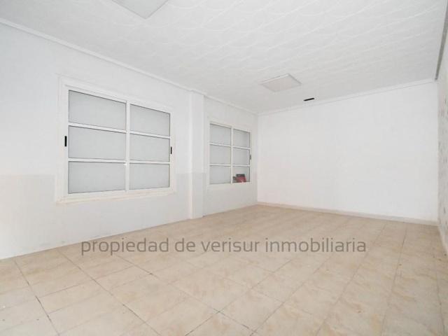 Local comercial en alquiler en Águilas photo 0