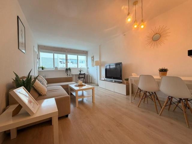 Apartamento en alquiler en Marbella photo 0