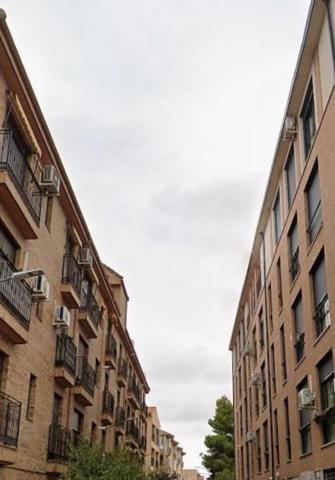 Piso en venta en Ocaña, Puerta de Murcia - Colegios photo 0