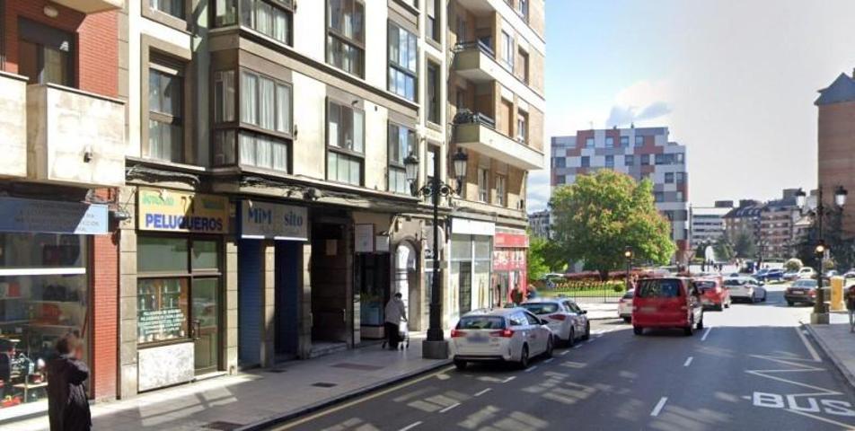 Local comercial en venta en Oviedo, Masip photo 0