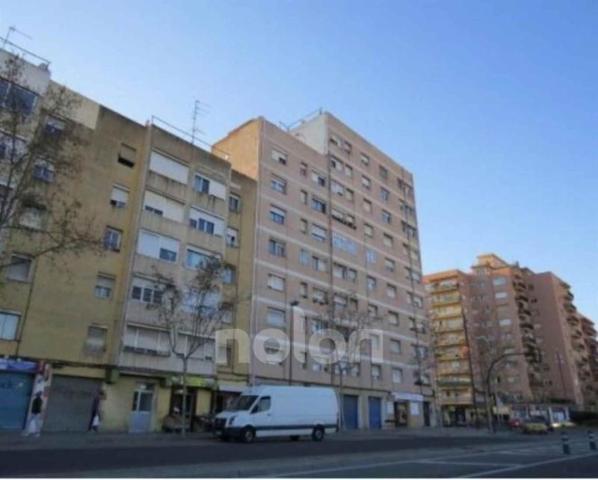 Piso en venta en Reus, Baix Camp photo 0