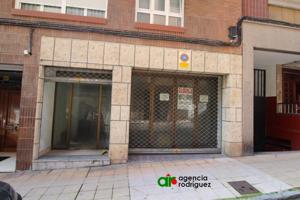 Local comercial en venta en Oviedo, Ciudad Naranco photo 0