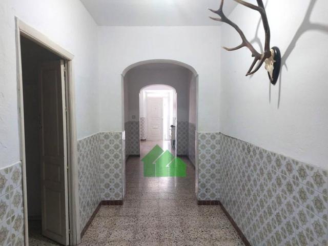 Casa con terreno en venta en Puebla de la Calzada, CALZADA ROMANA photo 0