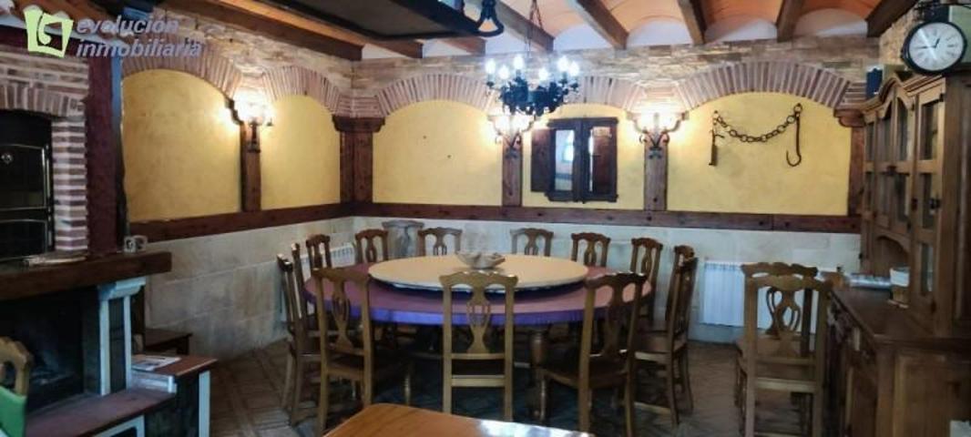 Casa en venta en Briviesca, Briviesca photo 0