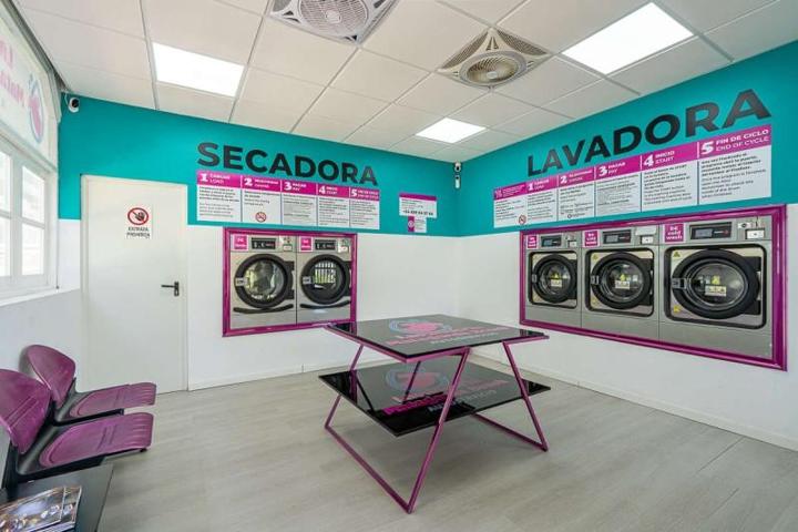 Local comercial en venta en Tías, Puerto del Carmen photo 0