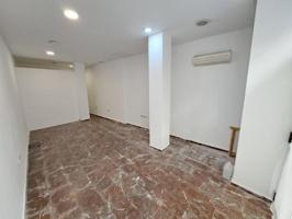 Local comercial en venta en Alzira, Zona Centro photo 0