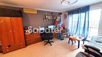 Piso en venta en Ador, Ador photo 0