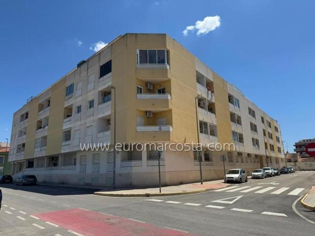 Apartamento en venta en Almoradi, CENTRO photo 0
