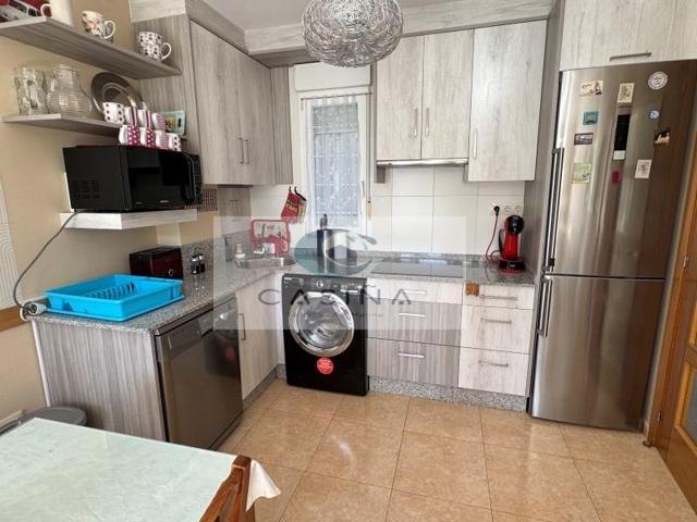 Piso en venta en Barreiros photo 0