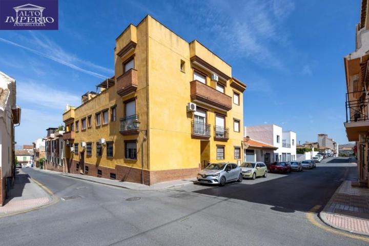 Aticos en venta en Zubia, Zubia La photo 0