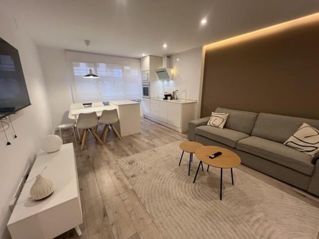 Piso en venta en Avilés, Avilés photo 0