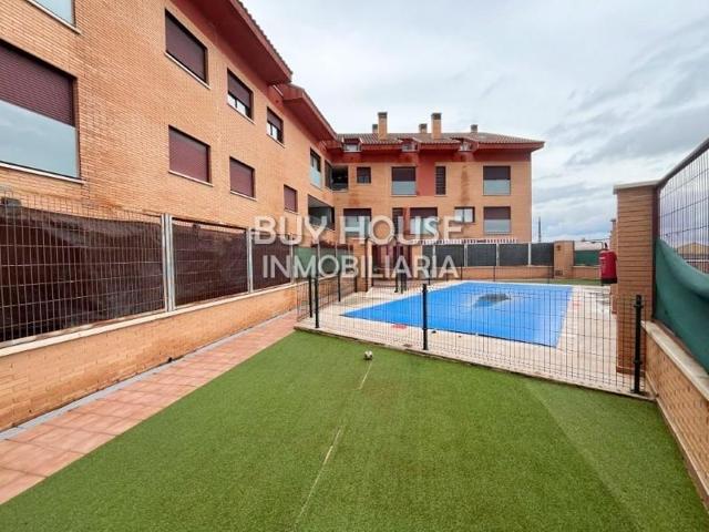 Piso en venta en Alameda de la Sagra photo 0