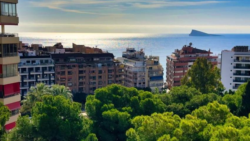 Piso en venta en Benidorm, Pueblo Poniente photo 0