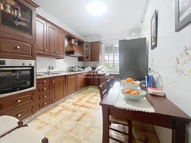 Chalet en venta en Lucena, Plaza del Mercado, 14900 photo 0