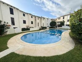 Adosada en venta en Torredembarra, Sant Jordi-Babilonia photo 0