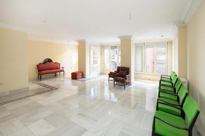 Piso en venta en Granada, Las flores photo 0