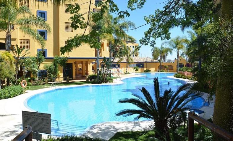 Piso en venta en Marbella, Marbella photo 0