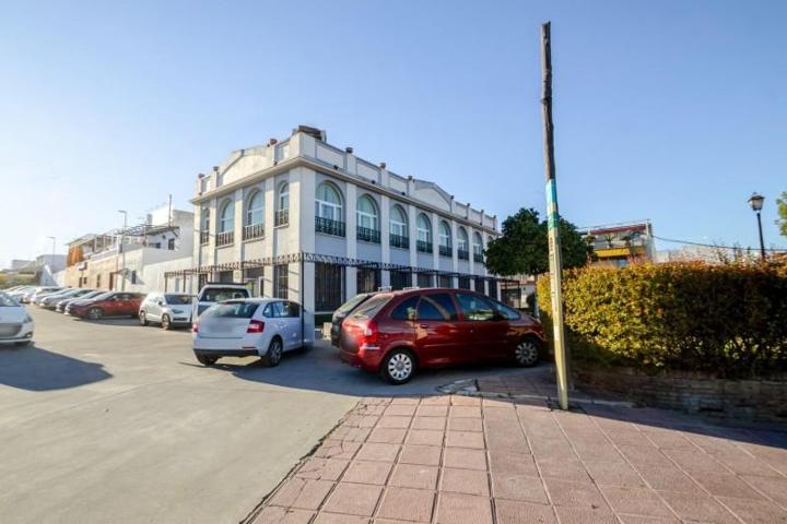 Edificio en venta en Mairena del Aljarafe, Lepanto photo 0