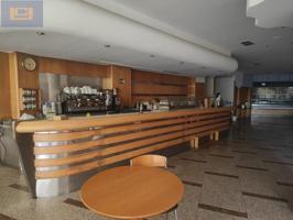 Local comercial en venta en Vigo photo 0