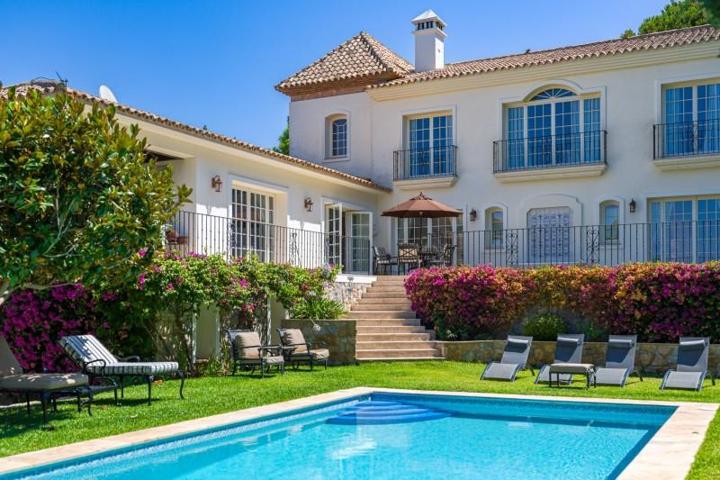 Chalet en venta en Marbella, Marbella photo 0