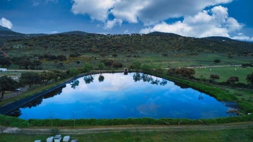 Edificio en venta en Montánchez, Montanchez photo 0