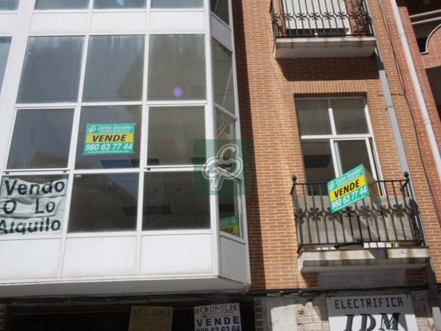 Local En venta en Benavente photo 0